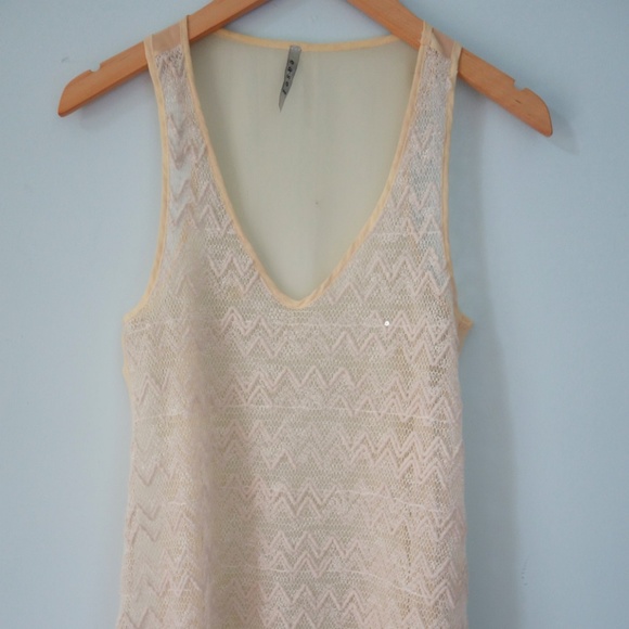 Sheer sequin high-low tank - Picture 1 of 3